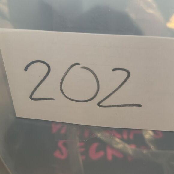 NWT Victorias Secret Gold Palm Tree 🌴 Belt Bag - Picture 14 of 14